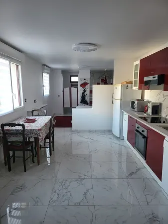 Gîte on the banks of the Loire in the suburbs of Saumur, in a village in the countryside