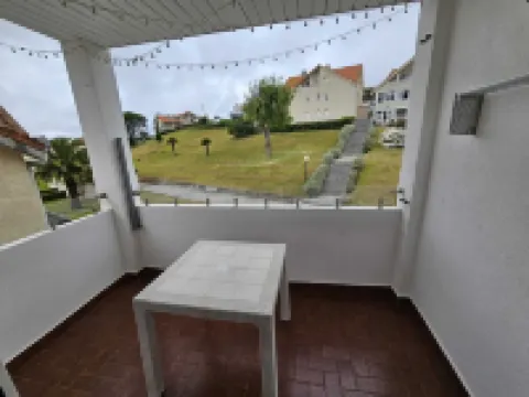 Cozy, very comfortable, very close to the beach.