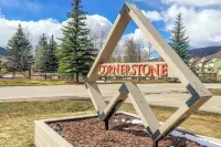 Stunning Mountain Modern Condo in Vail