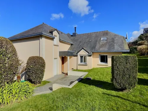 Beautiful house with sea view Hotels in Penvenan