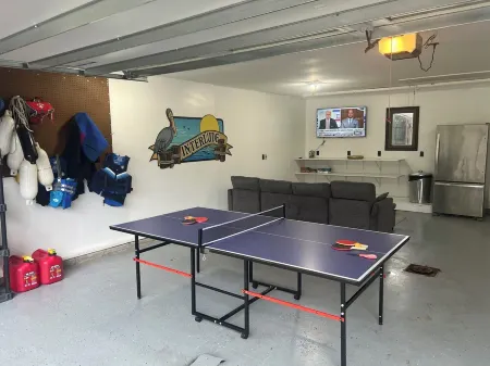 Memorable Vacation Awaits on Big Chapman Lake!  Sleeps 8!   Optional Pontoon!