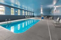 Baymont by Wyndham Iron Mountain - Pools