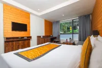 Yashshree Sanderling Mall Road Hotel dekat Druk Thupten Sangag Choling Monastery