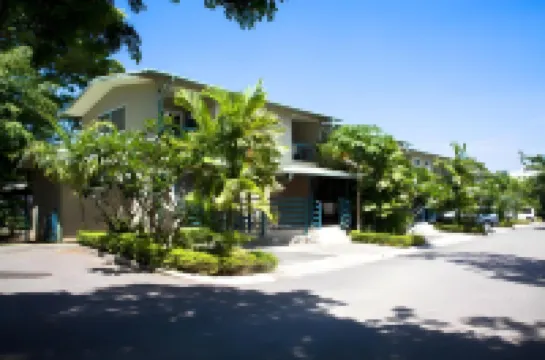 Gateway Hotel & Apartments Hotels in 