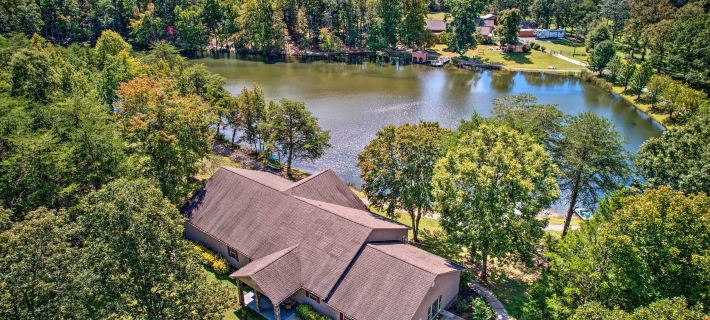 Fish, Kayak and More Lakefront Georgia Home Hotels in Dade County