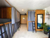 Maui Hostel - Adults Only Các khách sạn ở 