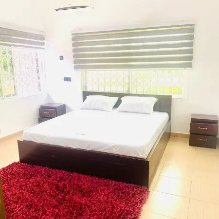Cosy Rooms Away in a Stunning House