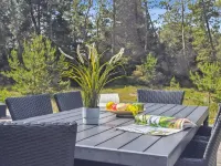 "Elke" - 3.5km from the Sea