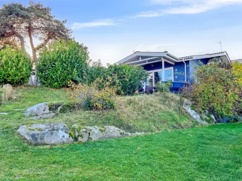 "Jolanda" - 800m from the Sea