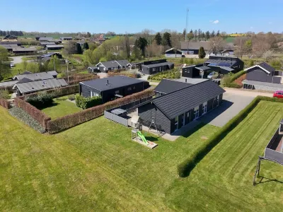 "Yakari" - 300m from the Sea Hotels near Haderslev ParkGolf & MiniGolf & DiscGolf & FodboldGolf & Park2Night