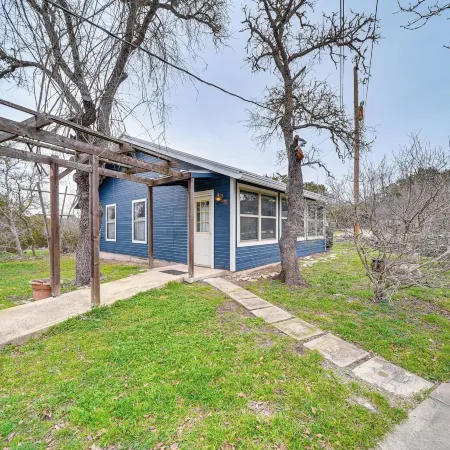 Cozy Kerrville Guest Cottage Near Guadalupe River!