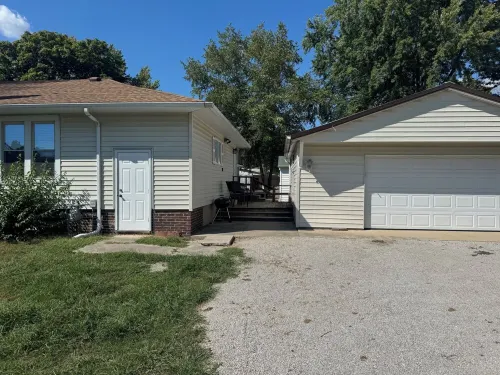 Jackson House; Pets Welcome