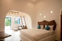Conch Resort Luxury Private Pool Suites - spa