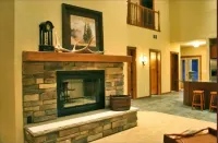 Luxury on the 3L chain sleeps 8+ at the Northernaire Resort's Premier Unit!