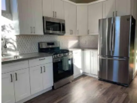 Stylish 1 Bedroom Farmhouse - Live/Work