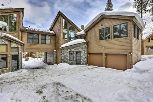 Ski-in/Out Breckenridge Gem w/ Hot Tub! - spa