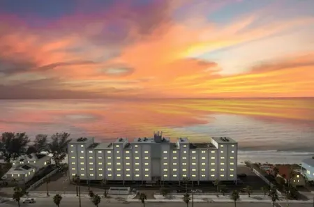 Island Paradise - Beachfront Condo