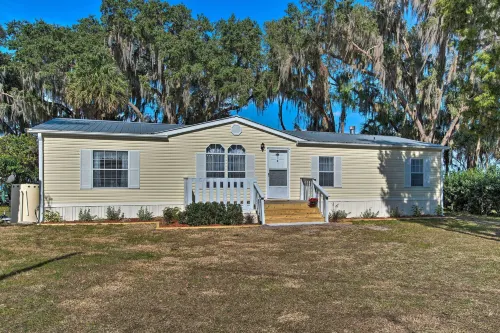 2 Living Rooms: Crescent City Home