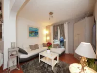 Villa in Bagnols with Pool & Near Nature Parks