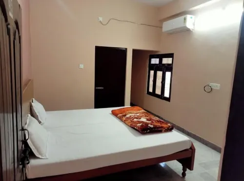 Sankatha Guest House - 2-Star