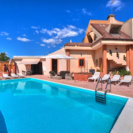 Holiday home with private pool, Florida