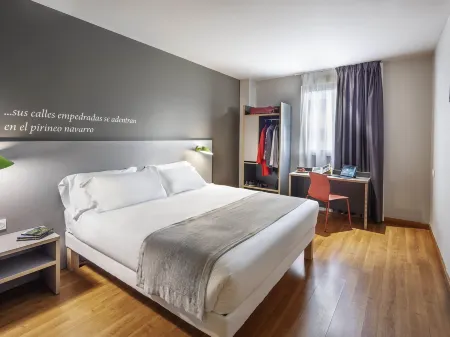 Ibis Styles Pamplona Noain Отели в г. Орисоайн