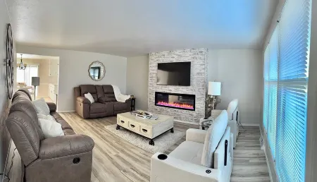 Newly Renovated 3 bedrooms w/ 5 beds, 2 bath home w/ convenience to everything.