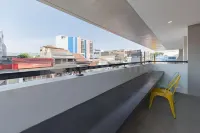 Hotel Rumah Gaharu Các khách sạn ở Batununggal