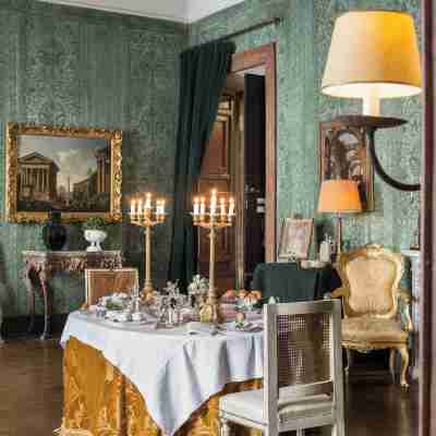 Mr & Mrs Smith RESIDENZA NAPOLEONE III Dining/Meeting Rooms