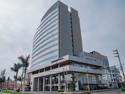 DoubleTree by Hilton Trujillo Hôtels à : 