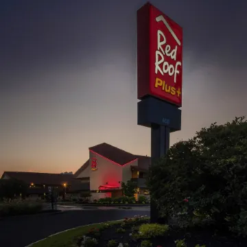 Red Roof Plus+ Boston - Framingham