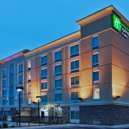 Holiday Inn Express & Suites JACKSON NORTHEAST by IHG