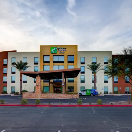 Holiday Inn Express & Suites PHOENIX NORTH - SCOTTSDALE by IHG