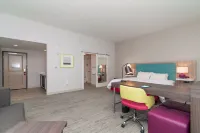 Hampton Inn by Hilton Norwich - parking