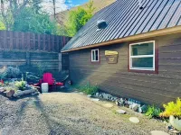 Riggins Riverview Retreat (Triple R) Cabin #4