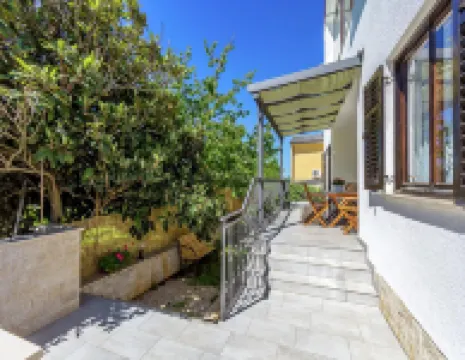 Apartment in Pula Near the Sea and Town Center