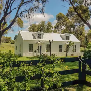 Clonmara Country House and Cottages