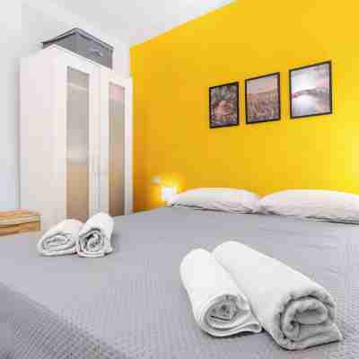 Rosa Homes the Yellow - Genoa Center, Near the Metro, Aquarium Rooms