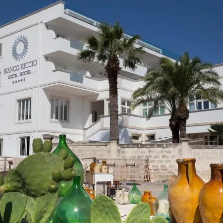 Bianco Riccio Suite Hotel