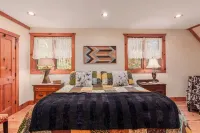 Spacious Adk 5Br Lodge, Sleeps 14, Near Gore, Firepit, Fireplace, Pets