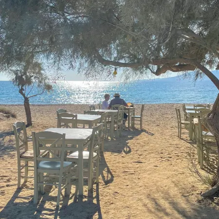 Plioni Villas & Suites