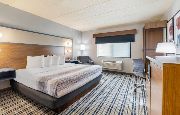 AmericInn by Wyndham Chamberlain Conference Center