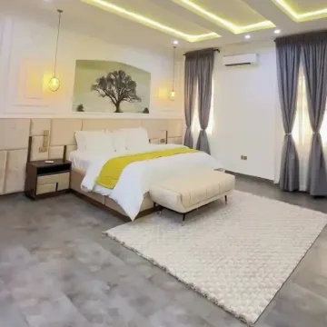 Calli's Court Apartment Hotels in 