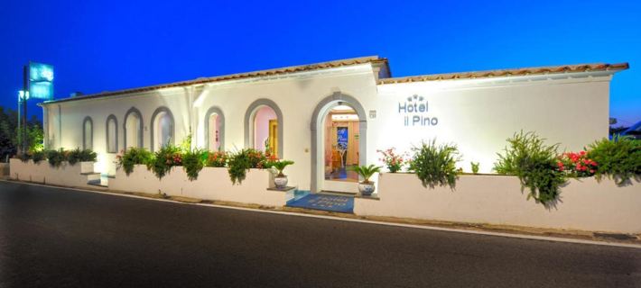 Hotel Il Pino Hotels in Praiano