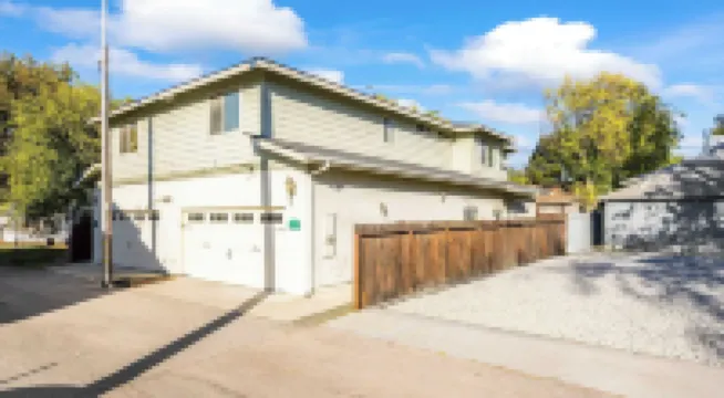 Walk to Downtown Paso & Sip Local Wine Under the Stars Casa Robles by Avantstay