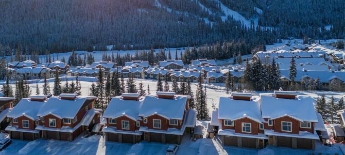 Powder Heights #25 2 Bedroom Home Hotels in Sun Peaks