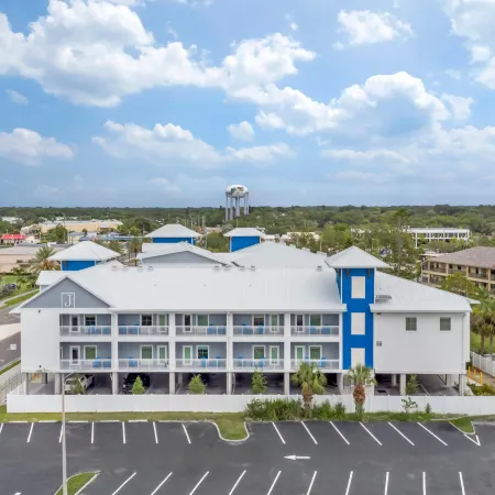 The J Hotel Dunedin Clearwater, an Ascend Collection Hotel