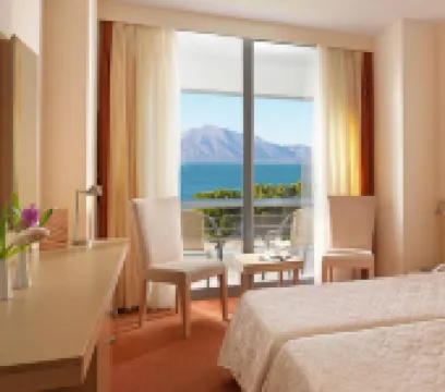 Airotel Achaia Beach