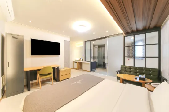 Wanju Maru Hotel