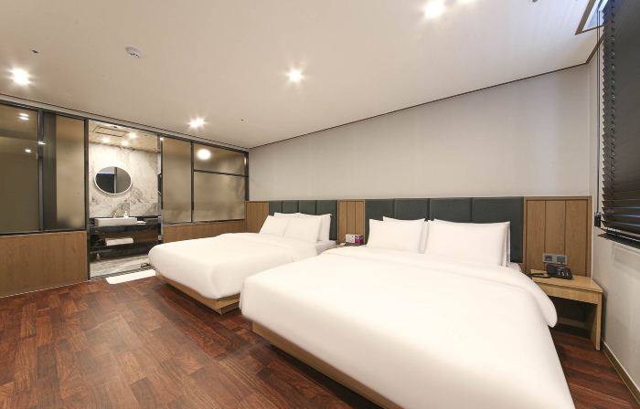 Hotel signature
